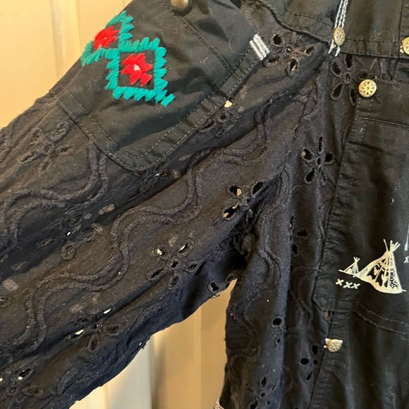 Black Embroidered Women’s Boho Double D Ranch Jacket - Picture 7 of 8